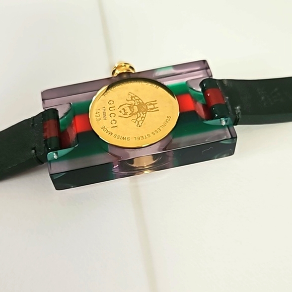 Authentic Gucci Watch Red Green Plexiglass Gold Bee Modern Luxury Designer Watch - Picture 16 of 16